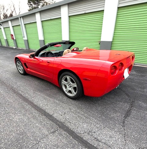 Used 1998 Chevrolet Corvette Convertible w/ Memory Pkg RWD image 5