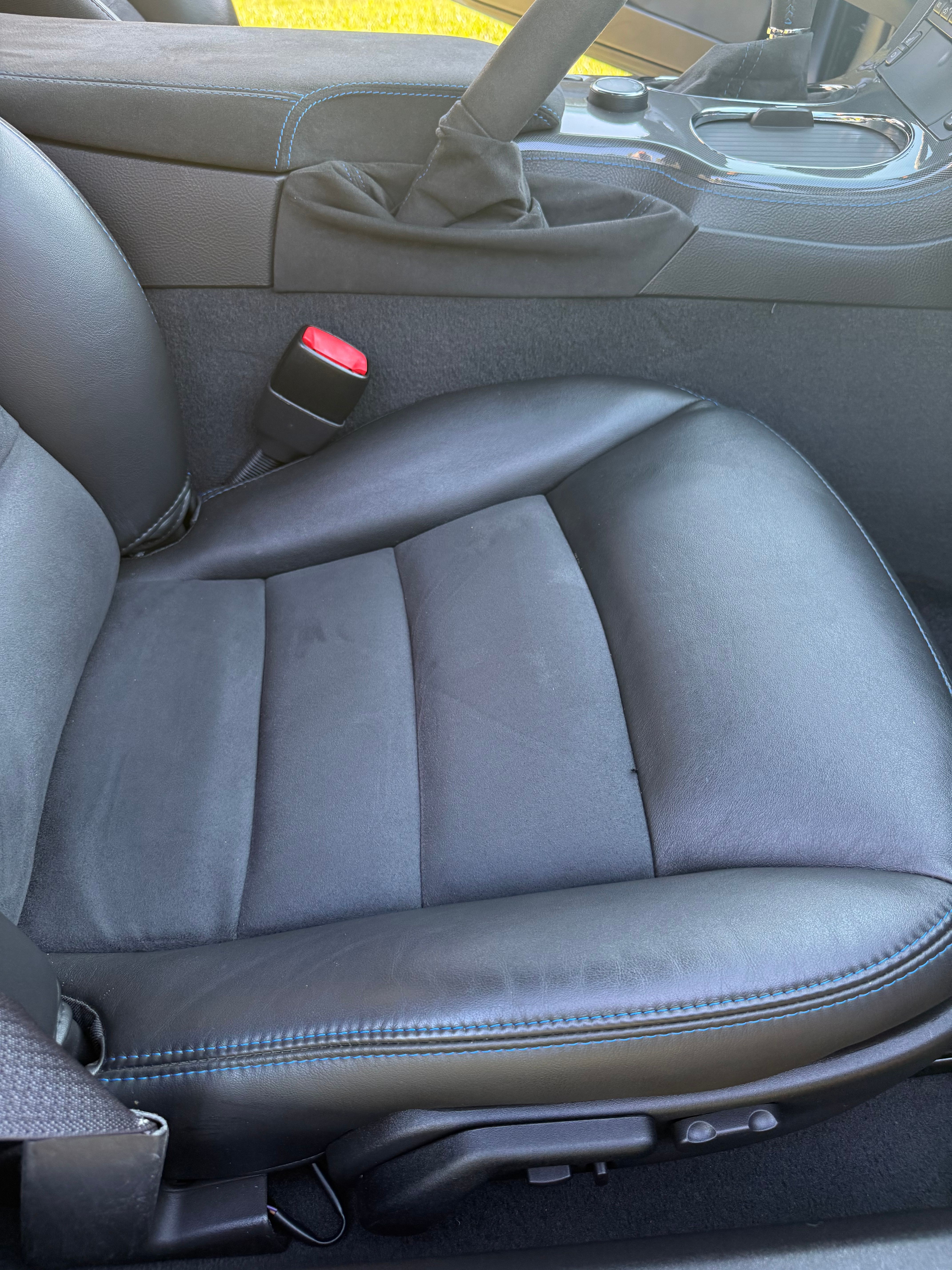 Used 2011 Chevrolet Corvette Z06 RWD image 16