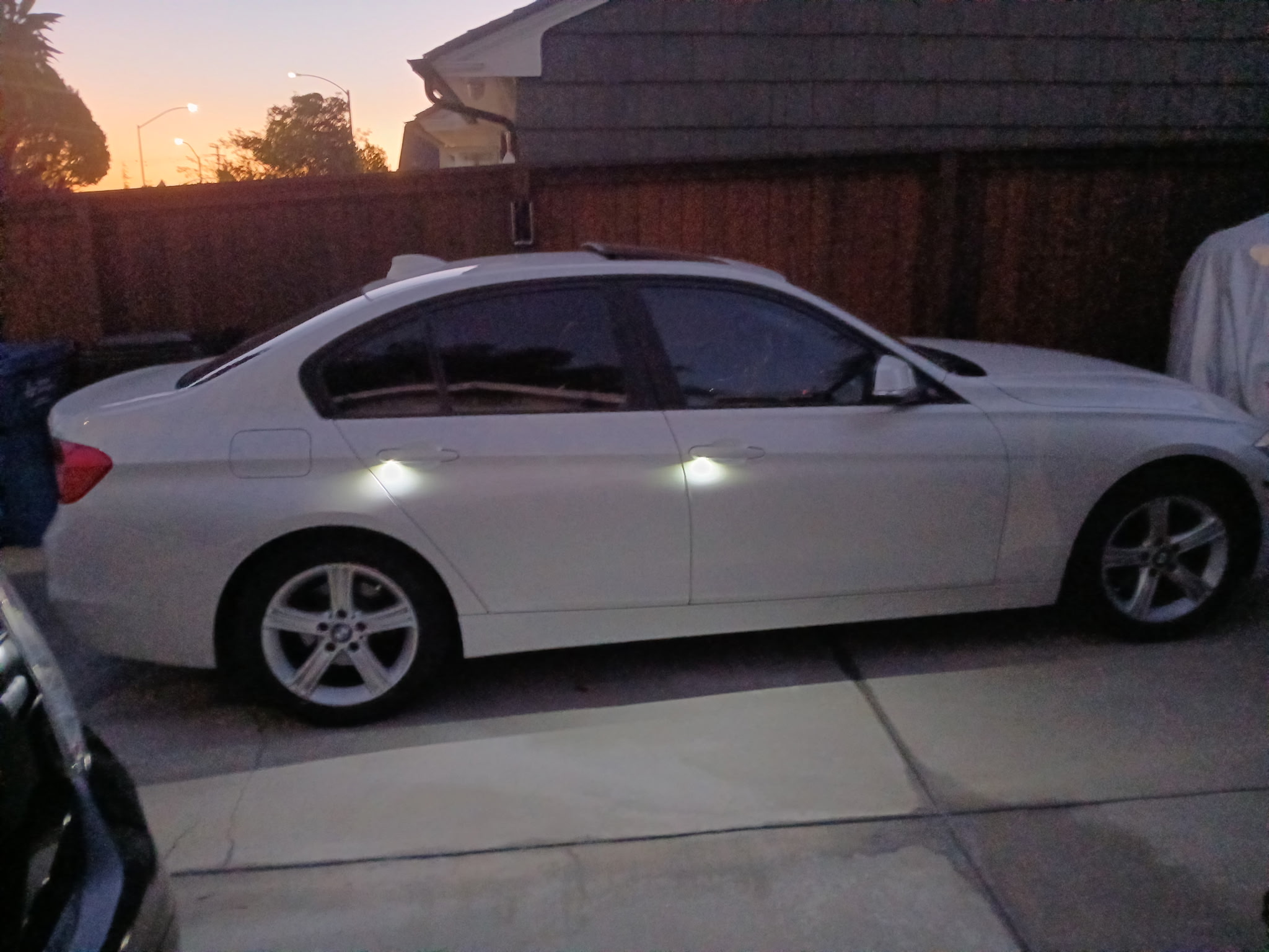 Used 2015 BMW 328i Sedan RWD image 2