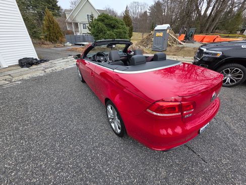 Used 2012 Volkswagen Eos Lux image 12