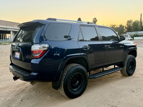 Used 2022 Toyota 4Runner SR5 RWD image 8