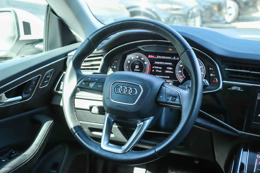 Used 2022 Audi Q8 Premium Plus w/ Premium Plus Package AWD/4WD image 12