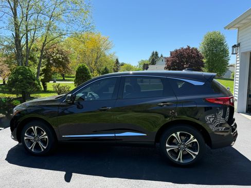 Used 2023 Acura RDX AWD w/ Advance Package image 2