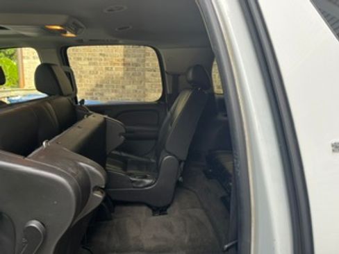 Used 2008 GMC Yukon XL SLT AWD/4WD image 19