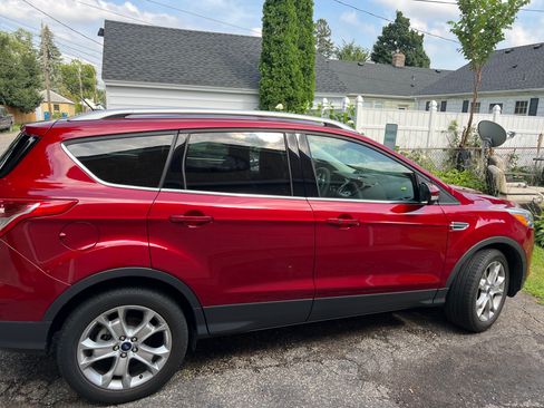 Used 2016 Ford Escape Titanium w/ Equipment Group 301A image 5