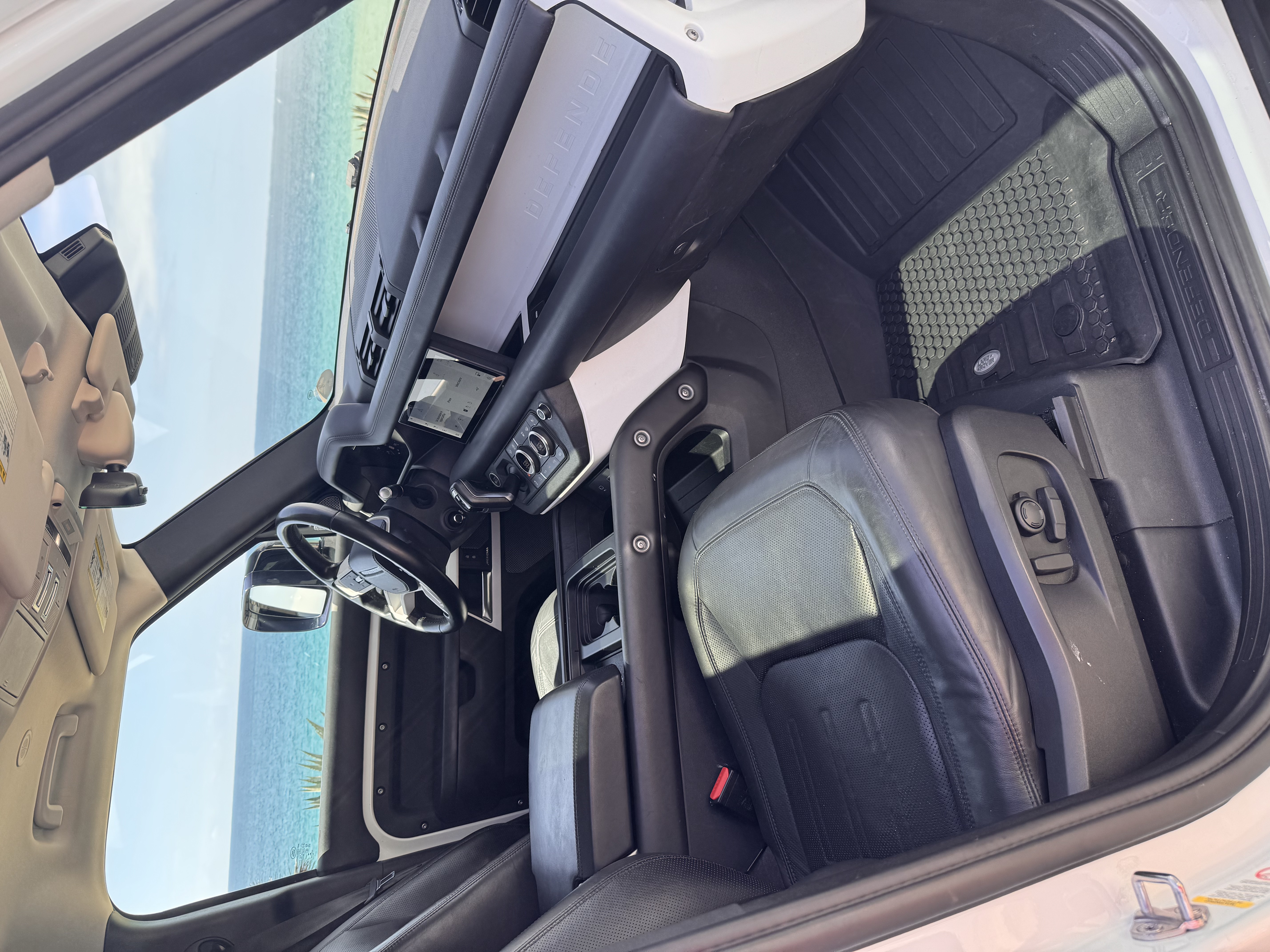 Used 2020 Land Rover Defender 110 S AWD/4WD image 6