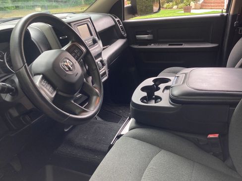 Used 2019 RAM 2500 Tradesman AWD/4WD image 10
