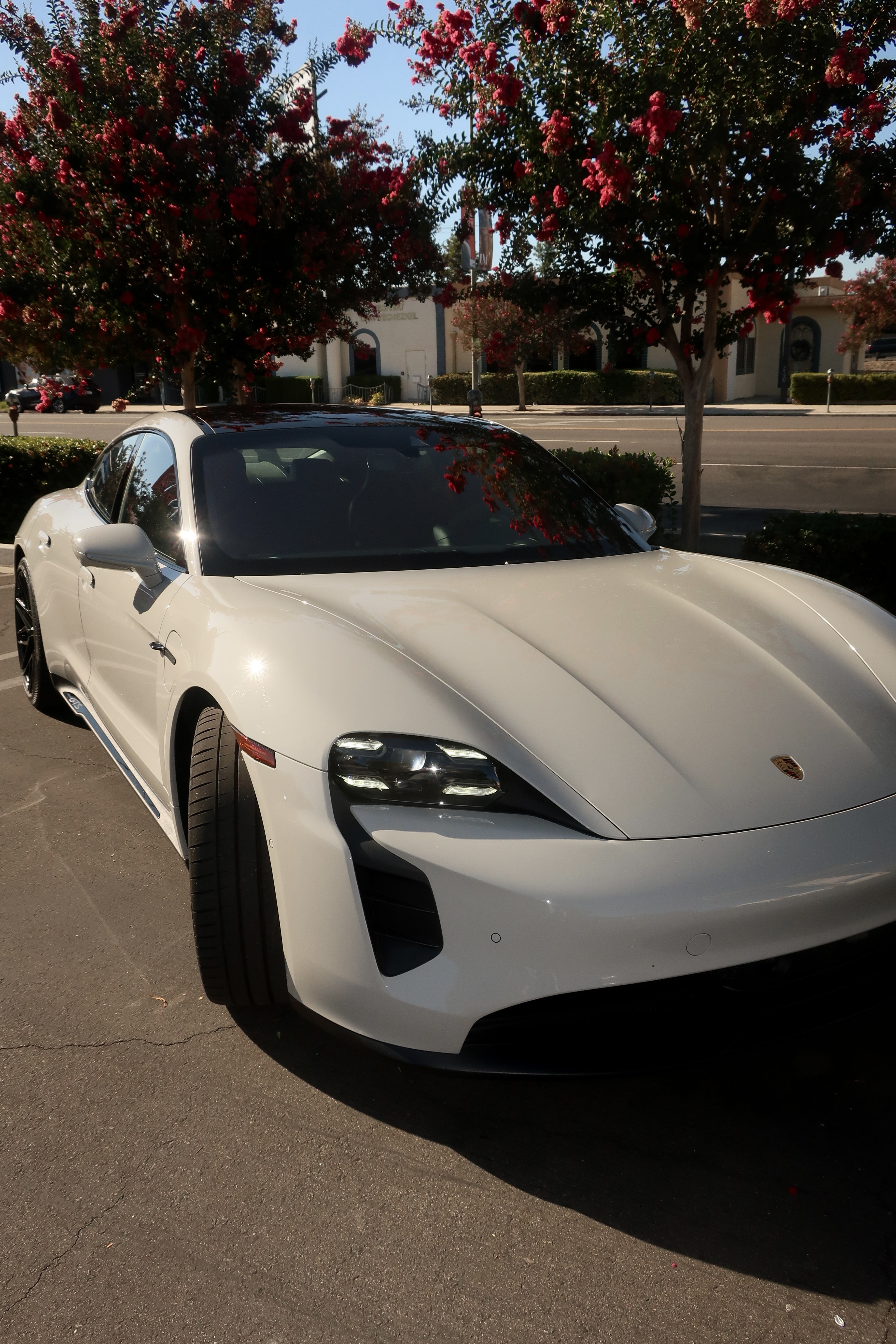 Used 2022 Porsche Taycan GTS AWD/4WD image 22