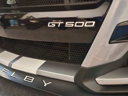 Used 2020 Ford Mustang Shelby GT500 w/ Carbon Fiber Track Pack image 8