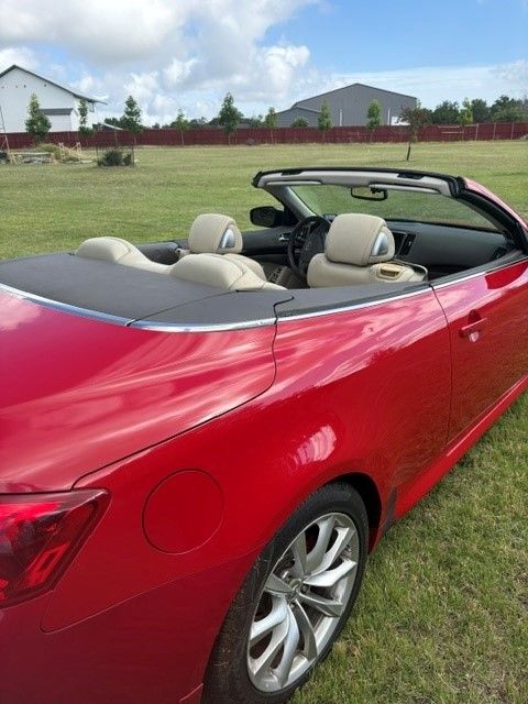 Used 2012 INFINITI G37 Convertible w/ Premium Pkg RWD image 9