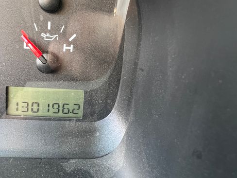 Used 2005 Ford F150 STX AWD/4WD image 6