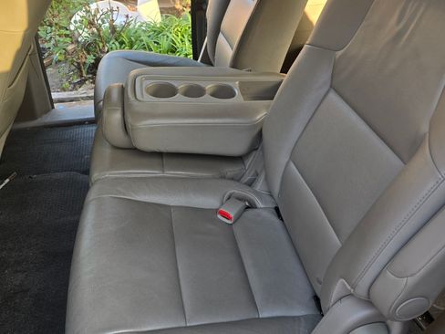 Used 2013 Honda Odyssey Touring Elite image 11