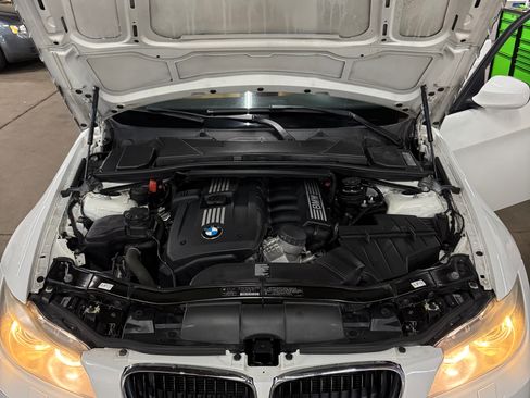 Used 2011 BMW 328i xDrive Sedan image 17