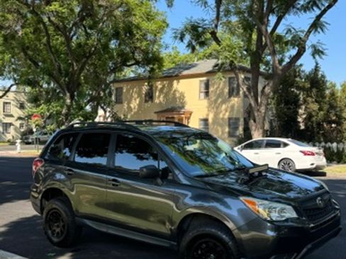 Used 2015 Subaru Forester 2.5i w/ Alloy Wheel Package image 4