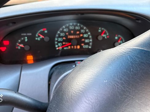 Used 1997 Ford F150 Long Bed image 4