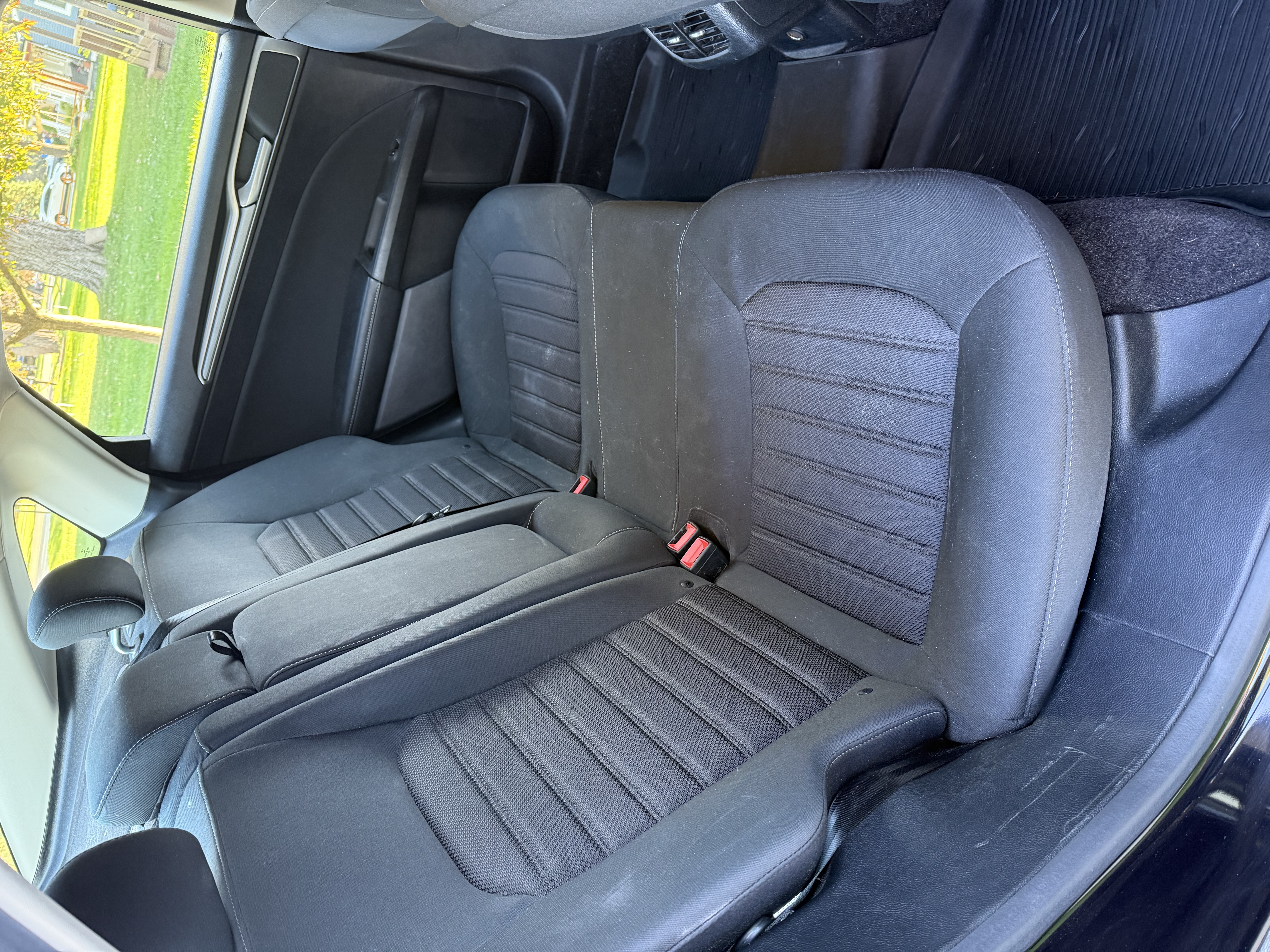 Used 2020 Ford Fusion SE FWD image 18
