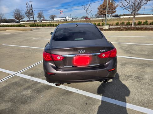 Used 2015 INFINITI Q50 Premium w/ Deluxe Touring Package image 6