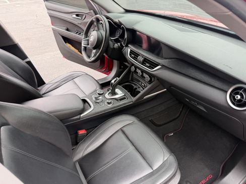 Used 2021 Alfa Romeo Stelvio Sprint RWD image 17