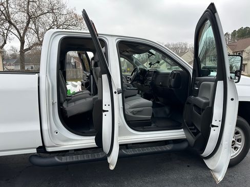 Used 2019 Chevrolet Silverado 2500 W/T w/ WT Convenience Package RWD image 10
