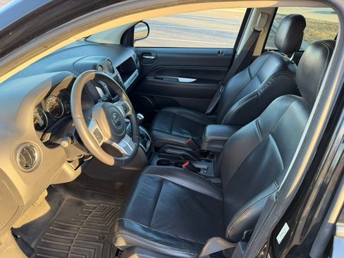 Used 2017 Jeep Compass High Altitude image 13