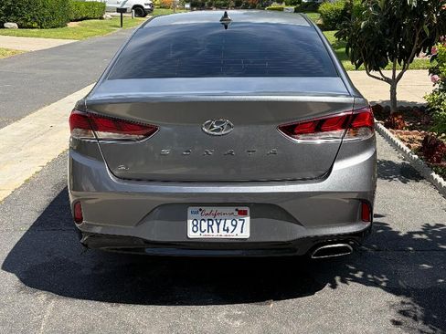 Used 2018 Hyundai Sonata SE image 2
