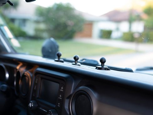 Used 2018 Jeep Wrangler Unlimited Sport image 17