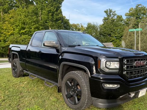 Used 2017 GMC Sierra 1500 SLE w/ Elevation Edition AWD/4WD image 1