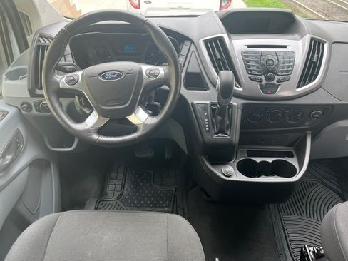 Used 2017 Ford Transit 350 XLT RWD image 6