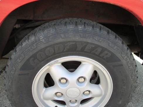 Used 1996 Land Rover Discovery SE AWD/4WD image 18