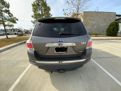 Used 2011 Toyota Highlander Limited image 9
