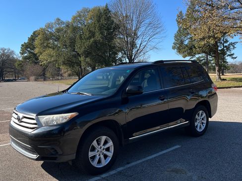 Used 2011 Toyota Highlander 4WD image 6