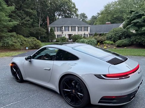Used 2024 Porsche 911 Carrera T RWD image 1