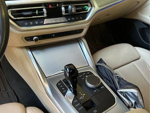 Used 2022 BMW 430i Gran Coupe w/ M Sport Package image 9