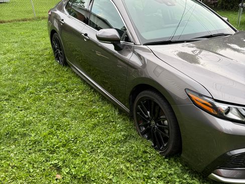 Used 2024 Toyota Camry XSE FWD image 4
