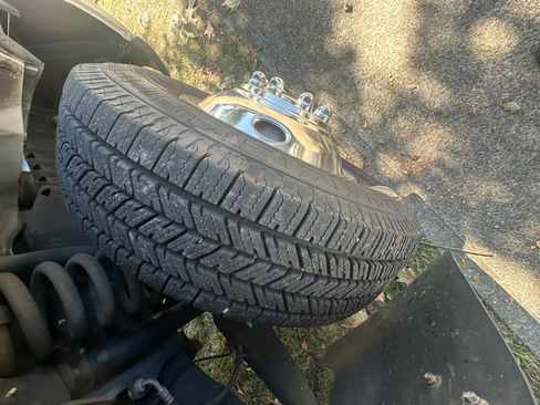 Used 2017 Ford E-350 and Econoline 350 Super Duty w/ Shuttle Bus Prep Package image 21