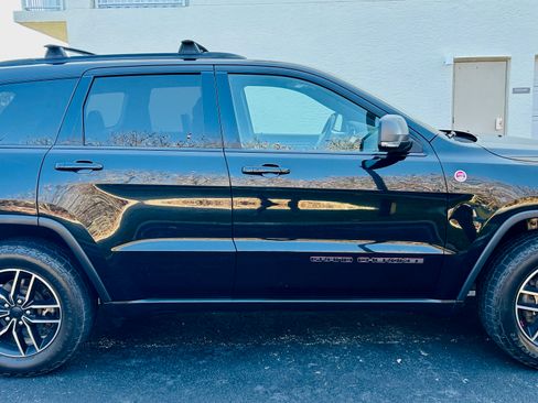 Used 2020 Jeep Grand Cherokee Trailhawk w/ Trailhawk Luxury Group image 10