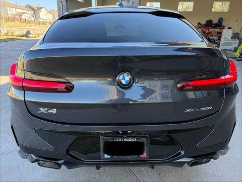 Used 2025 BMW X4 xDrive30i w/ M Sport Package image 5