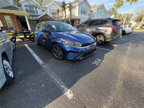 Used 2024 Kia Forte LXS w/ LXS Technology Package image 9