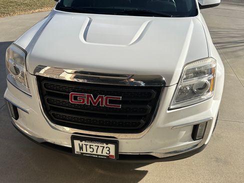 Used 2016 GMC Terrain SLE w/ Convenience Package image 1