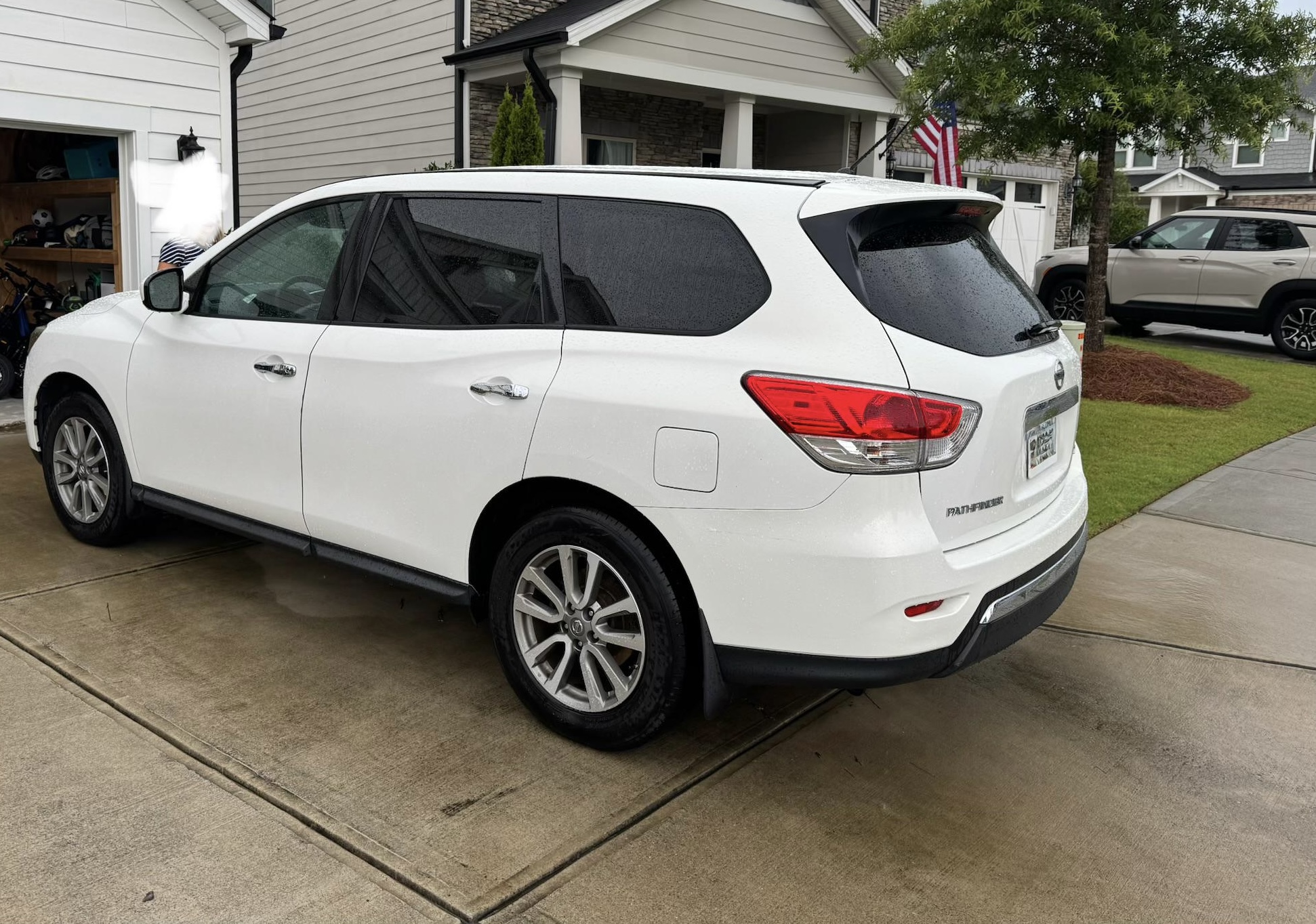 Used 2014 Nissan Pathfinder S AWD/4WD image 1