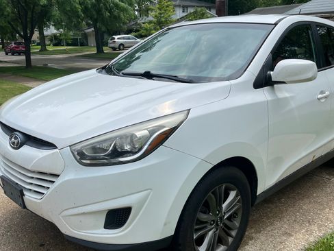 Used 2015 Hyundai Tucson GLS FWD image 1