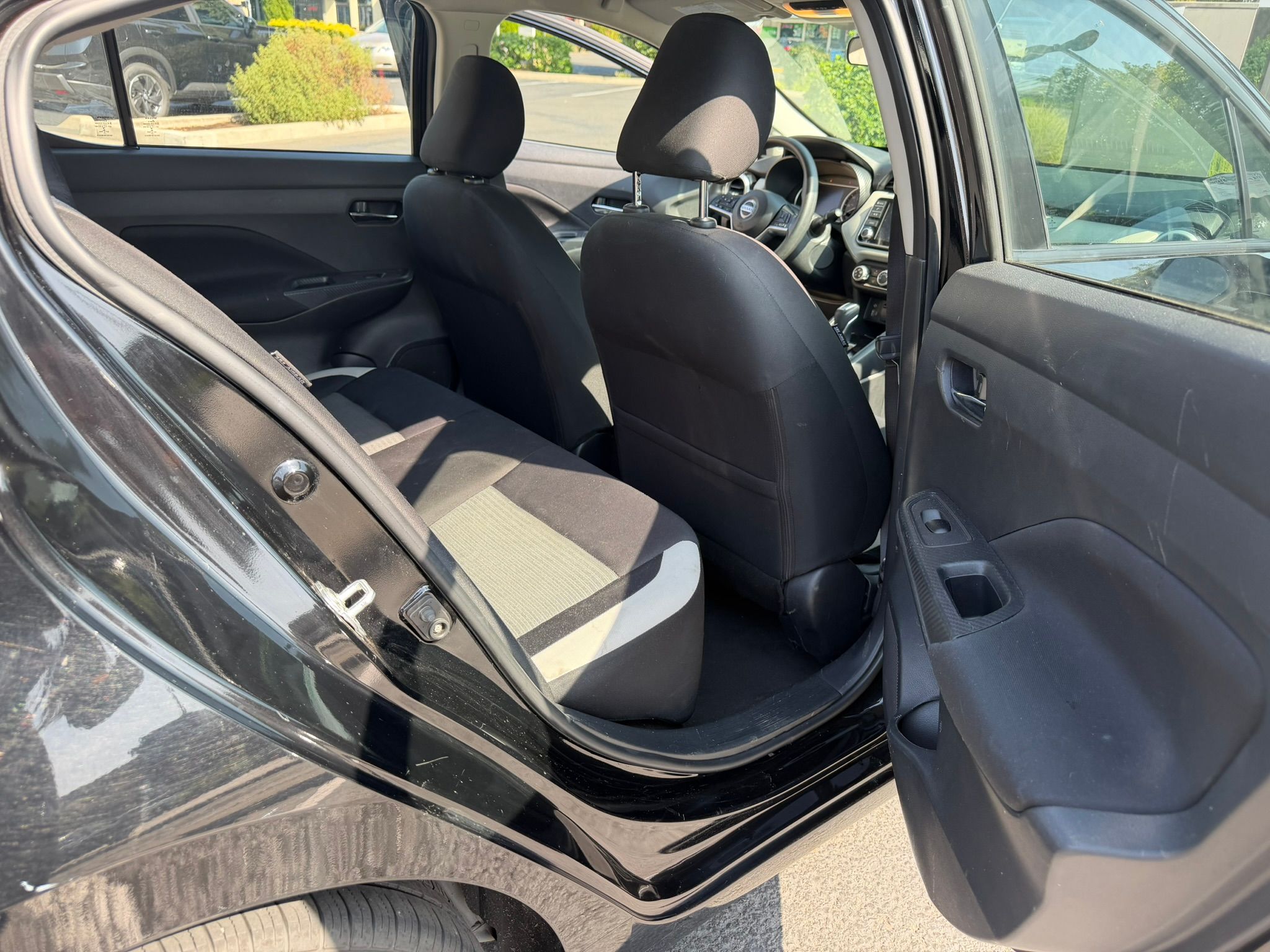 Used 2021 Nissan Versa SV FWD image 10