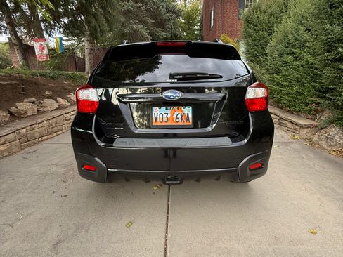 Used 2017 Subaru Crosstrek 2.0i Premium w/ Special Edition AWD/4WD image 10