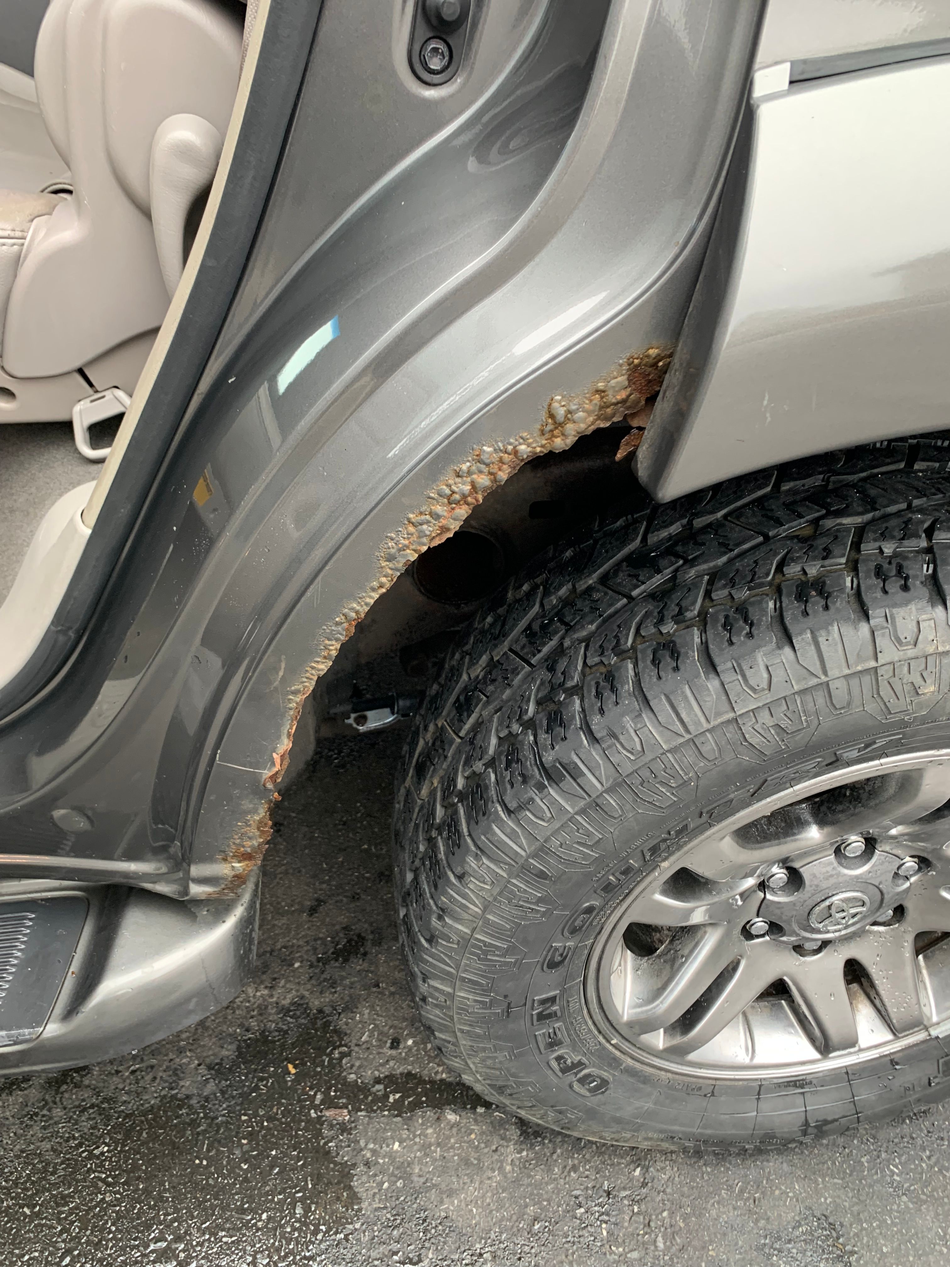 Used 2007 Toyota Sequoia Limited w/ Luxury Pkg AWD/4WD image 24