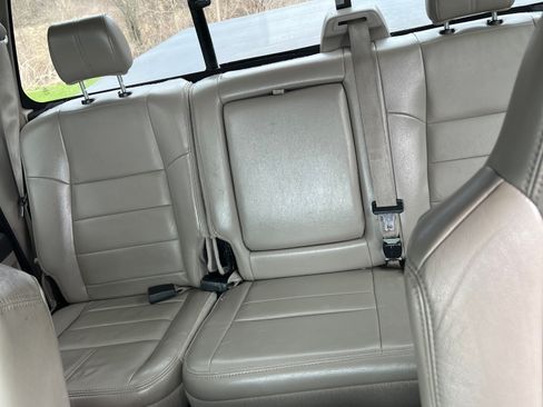 Used 2010 Ford F250 XLT image 5