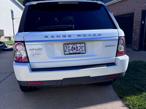 Used 2013 Land Rover Range Rover Sport HSE LUX w/ HSE Luxury Silver Pkg AWD/4WD image 5