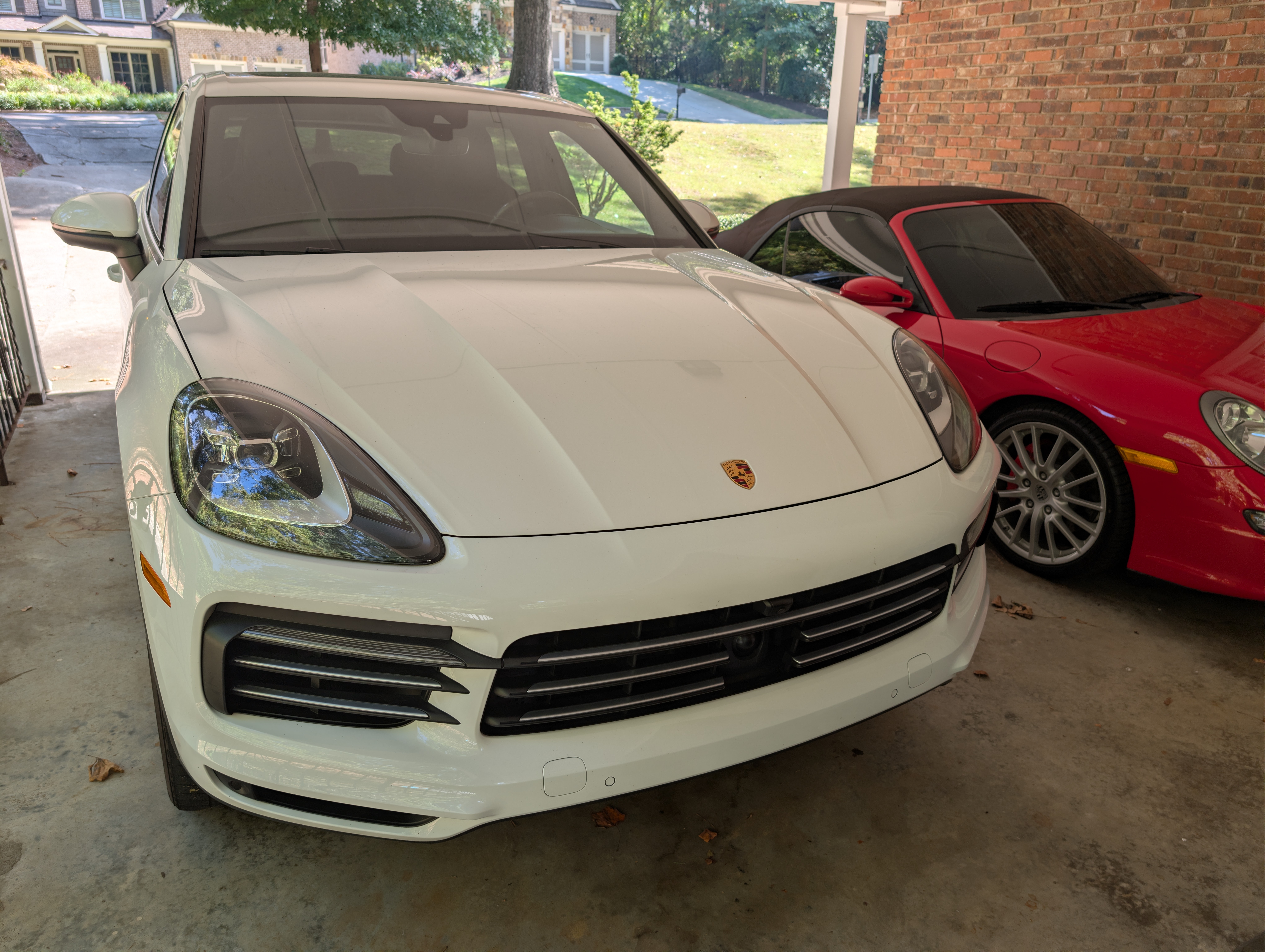Used 2020 Porsche Cayenne S AWD/4WD image 1
