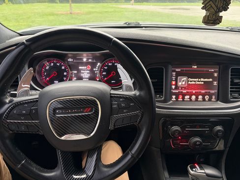 Used 2015 Dodge Charger SXT w/ Driver Confidence Group RWD image 5