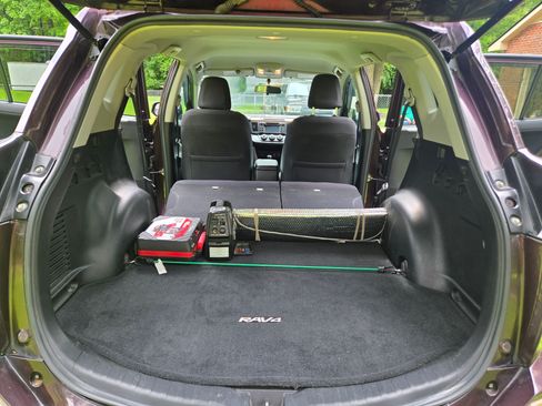 Used 2016 Toyota RAV4 LE AWD/4WD image 23