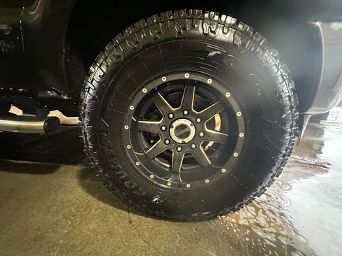 Used 2011 Ford F350 XLT w/ XLT Interior Pkg image 5